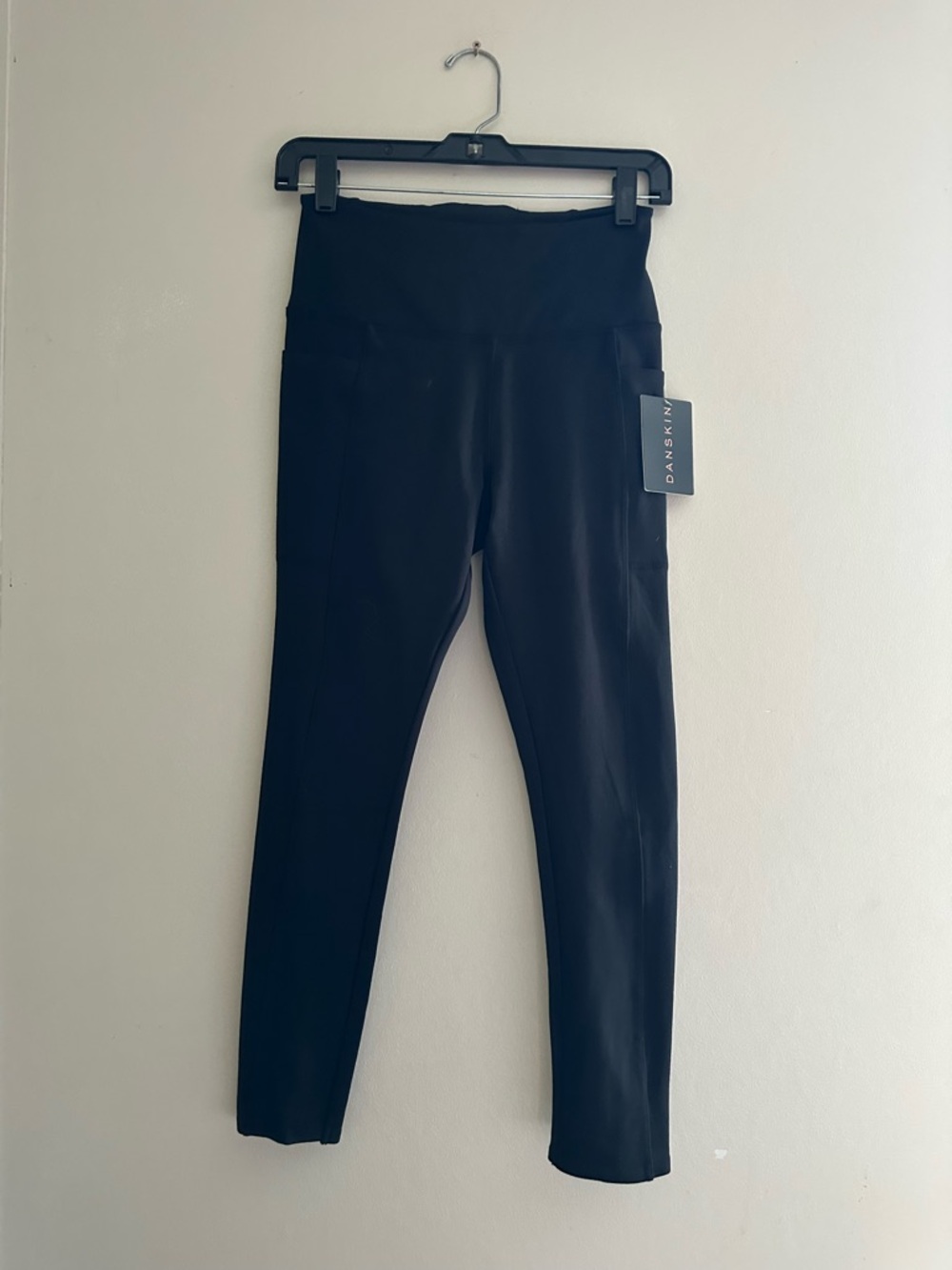 Danskin Black High-Waist Leggings with Side Pockets